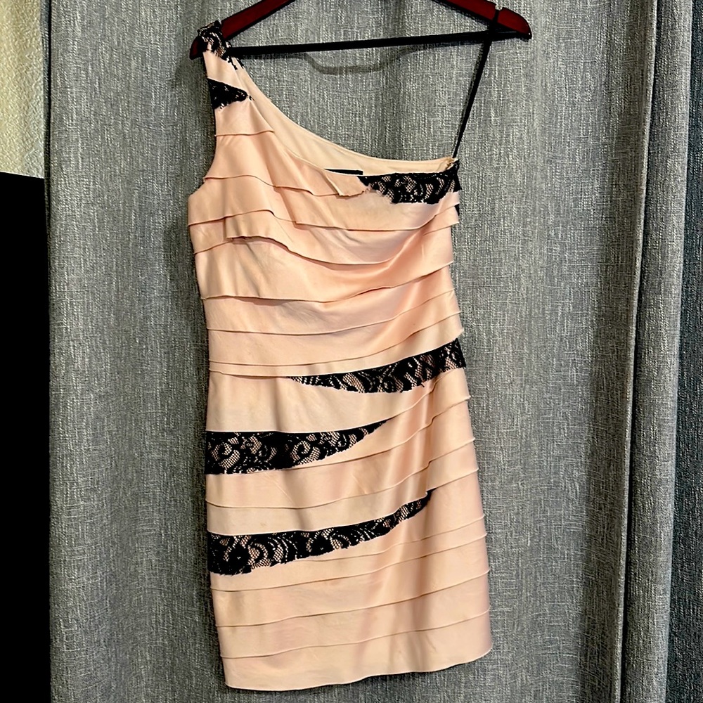 Light Pink and Black Lace Dress 🖤